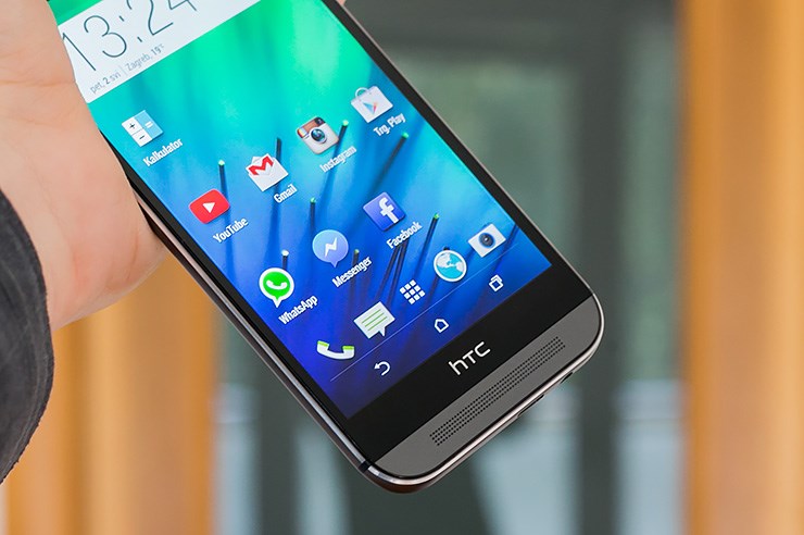 HTC One M8 (3).jpg